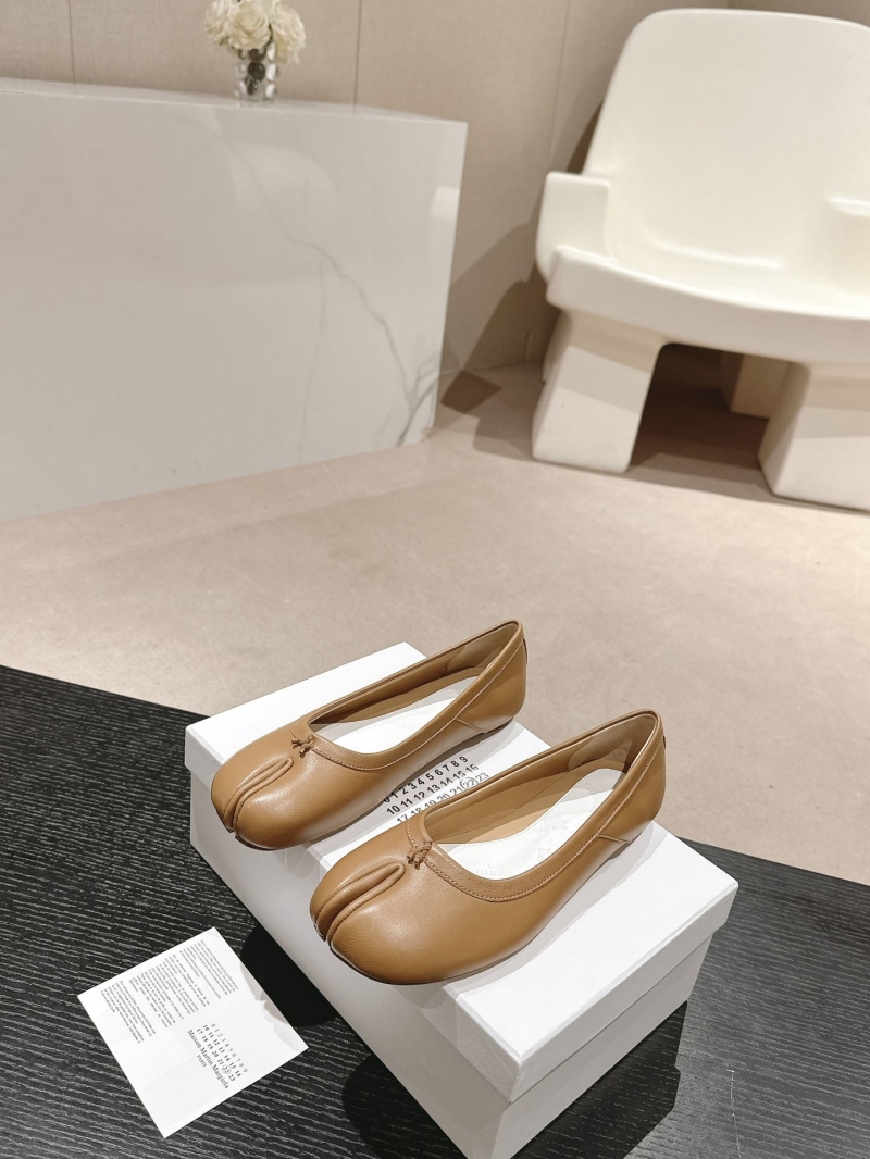 H**mes flat shoes
